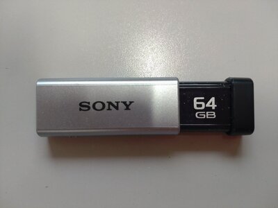 USBメモリの写真